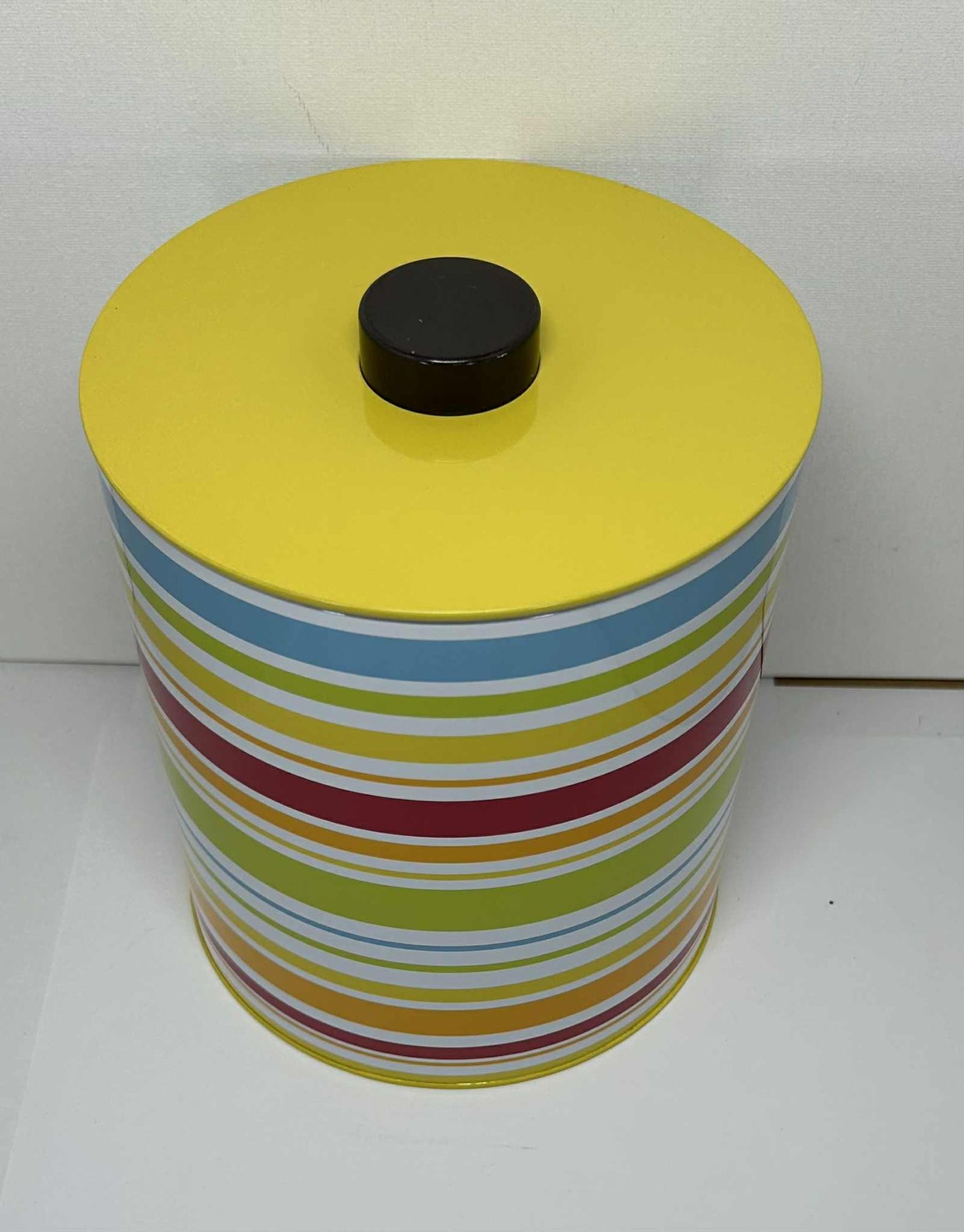 Boite à biscuits en métal colorée de GmbH (18.5*17cm)