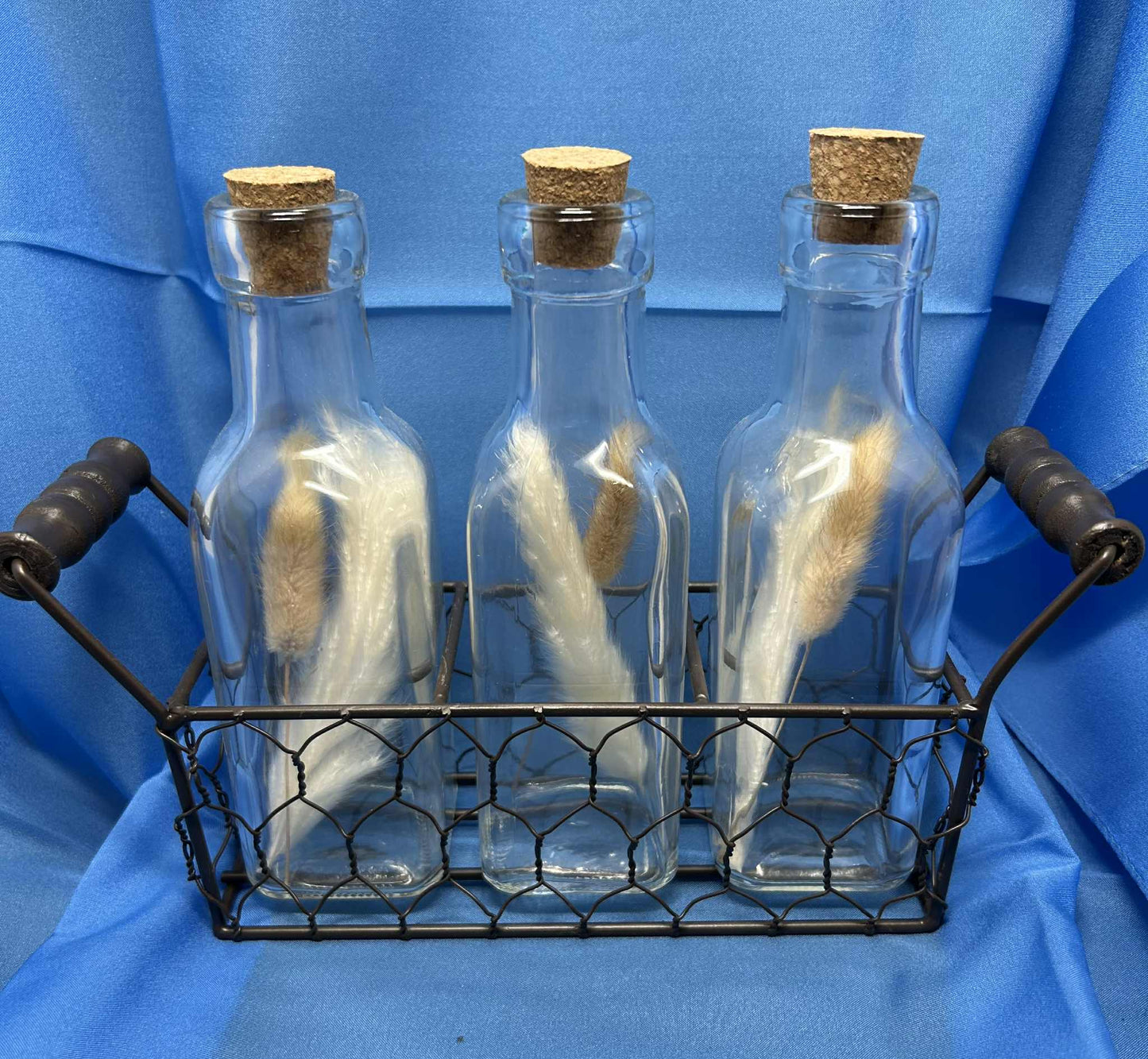 Set de 3 bouteilles en verre et panier en métal collection Goldbach de GmbH (23*11cm)