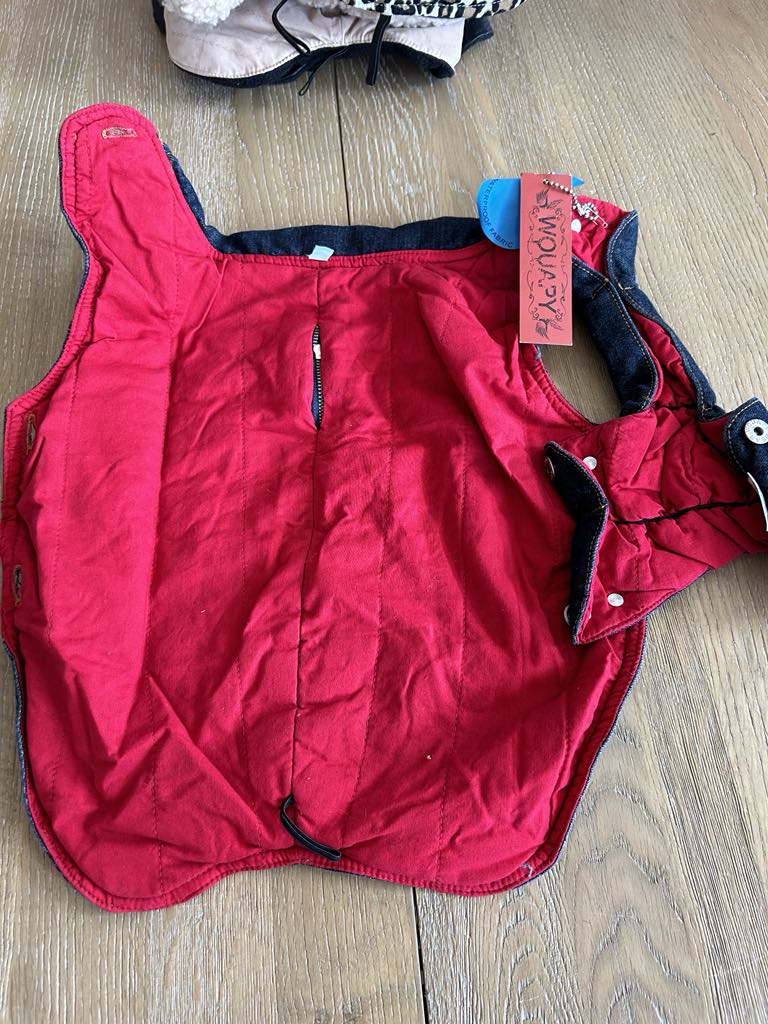 Manteau pour chien aspect jean de chez WOUAPY