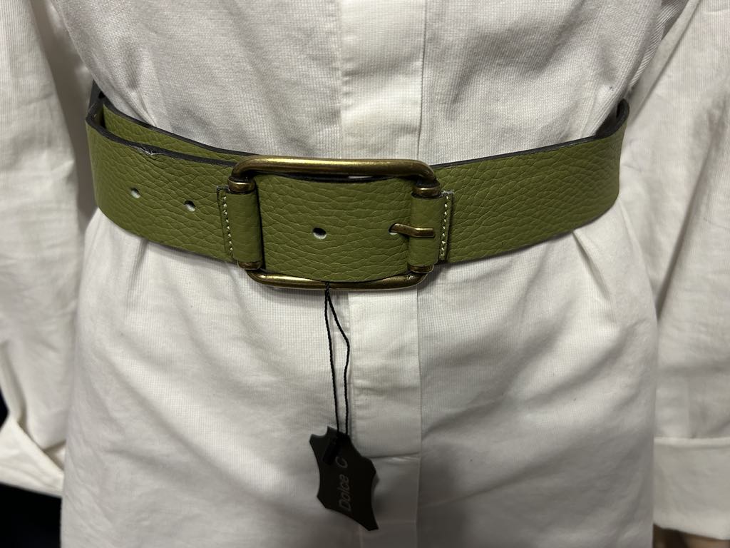 Ceinture en cuir boucle dorée Dolce C