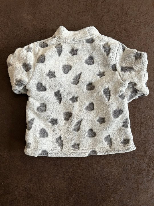 GILET GRIS MOTIFS COEURS ET ETOILES de Grain de blé