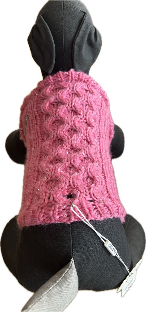Pull pour chien rose à torsades tricoté main marque CAMON