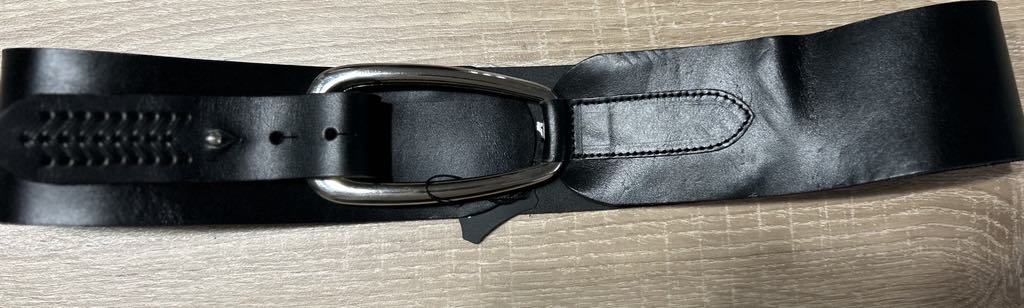 Ceinture large noire avec grosse boucle argentée DOLCE C