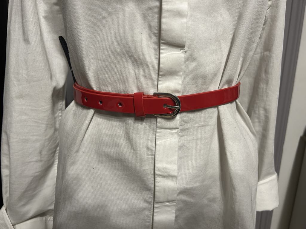 Ceinture rouge brillante boucle argent marque Fashion