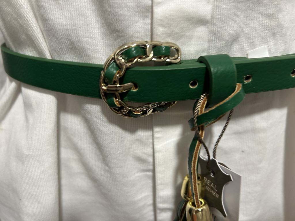Ceinture verte boucle verte et or Marque My Essentials by Veritas