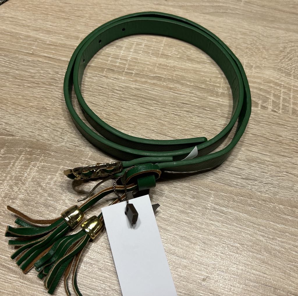 Ceinture verte boucle verte et or Marque My Essentials by Veritas