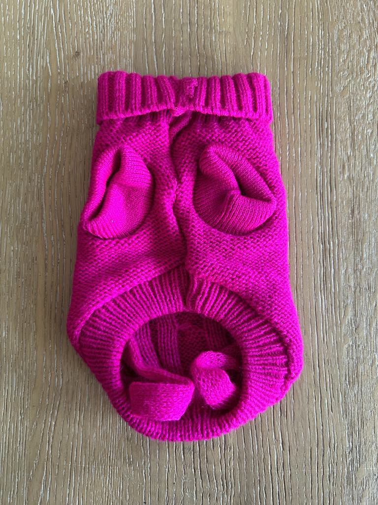Pull pour chien rose à torsades