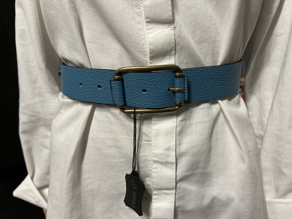 Ceinture en cuir boucle dorée Dolce C