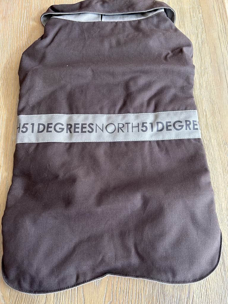 Manteau pour grand chien existe en marine et marron marque NORTH 51 DEGREES