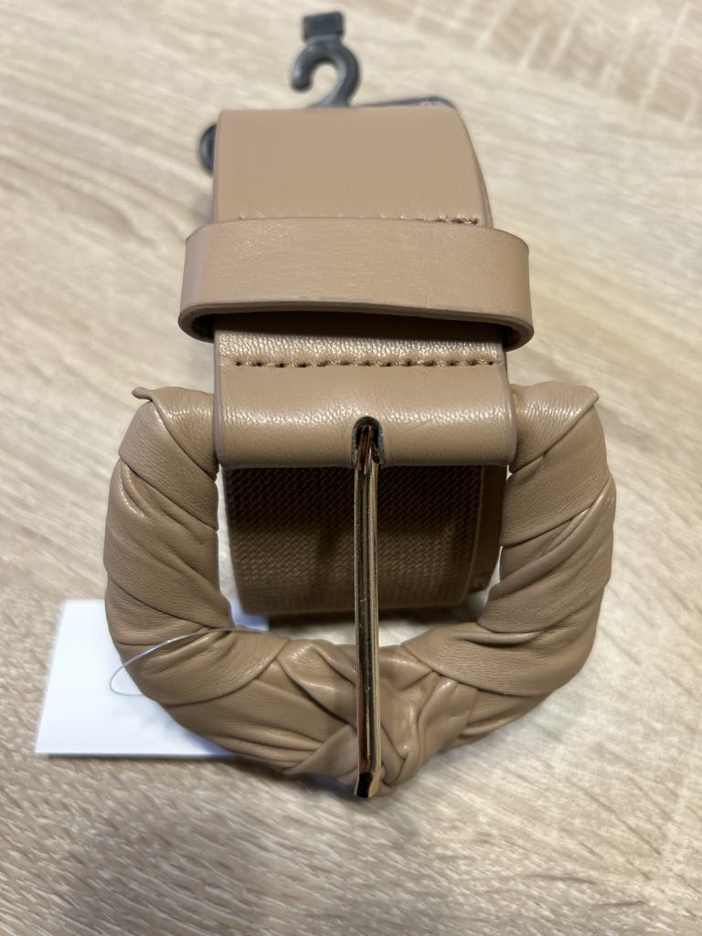 Ceinture beige 5cm de large , aspect cuir et élastique Marque Fashion