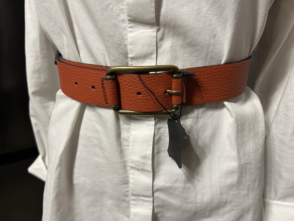 Ceinture en cuir boucle dorée Dolce C