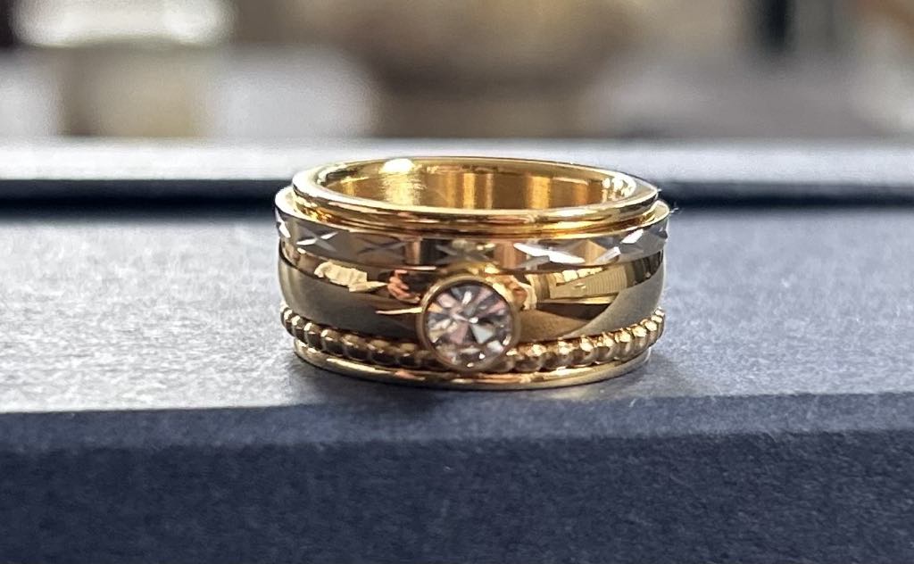 Bague composée IXXXI taille 18 Or jaune et pierre