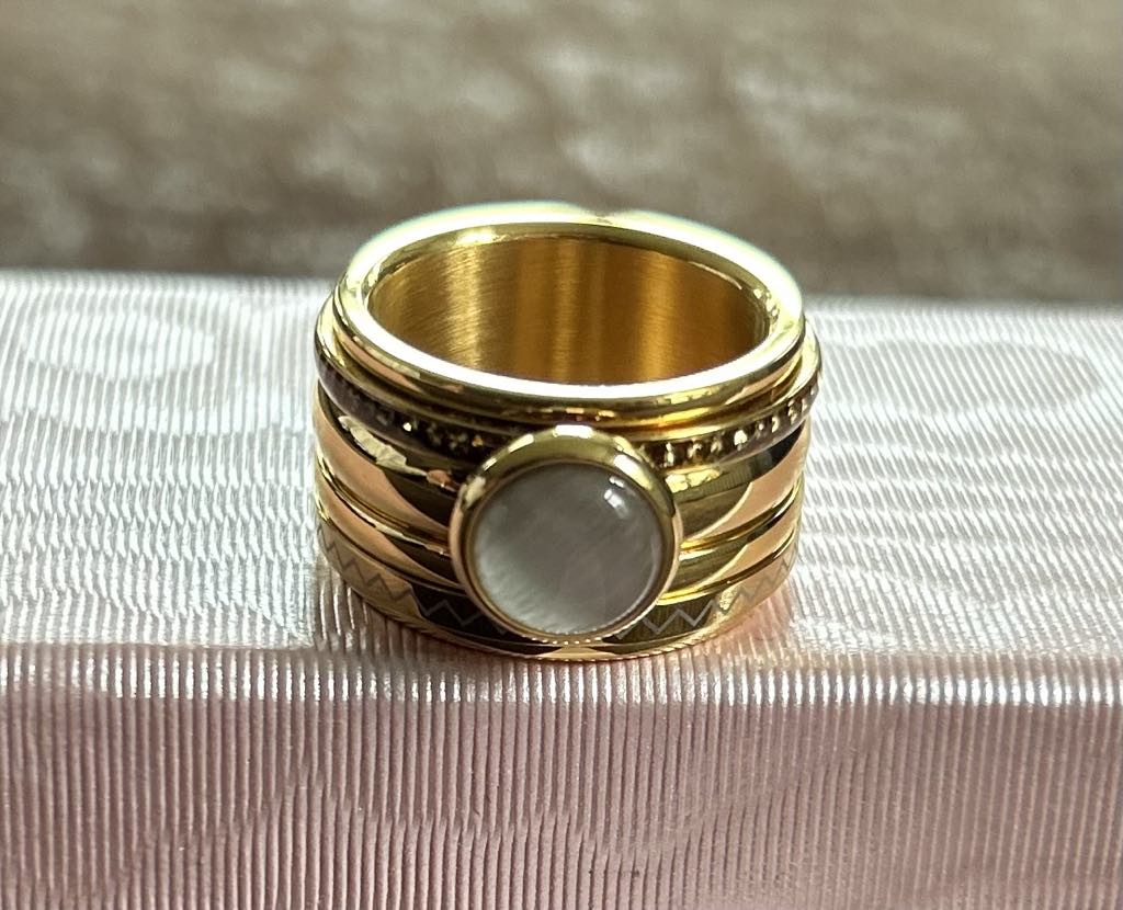 Bague composée IXXXI taille 18 Couleur Or Jaune et pierre
