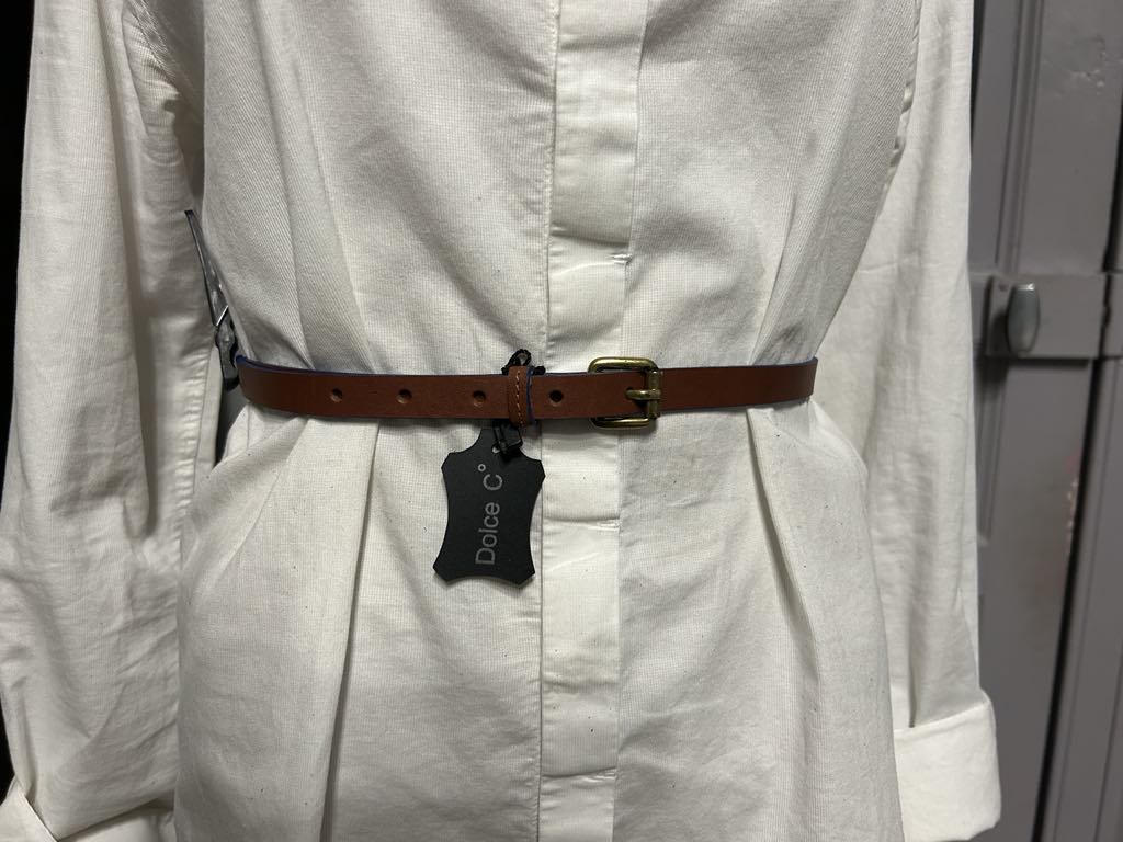 Ceinture marron liseré bleu marque Dolce C