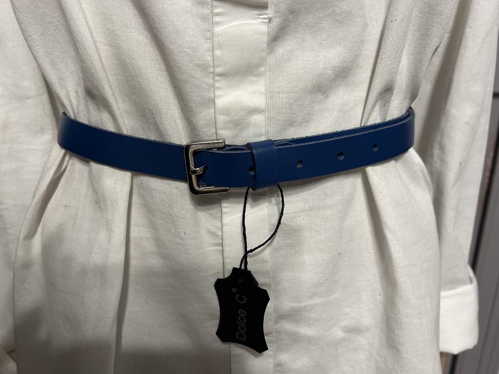 Ceinture bleue en cuir boucle argent Dolce C