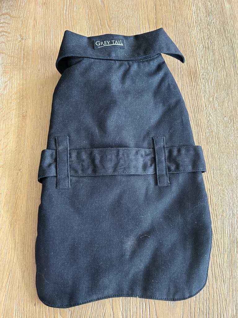 Manteau Grand Chien avec ceinture noir marque GREY TAIL