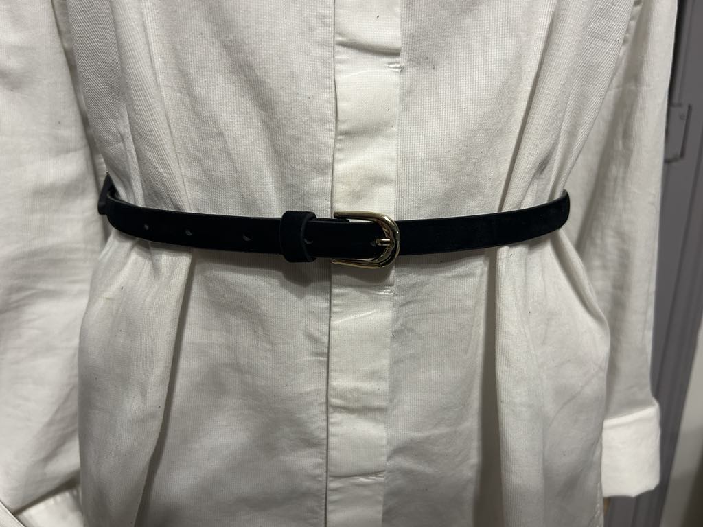 Ceinture noire , aspect velours , boucle dorée FASHION