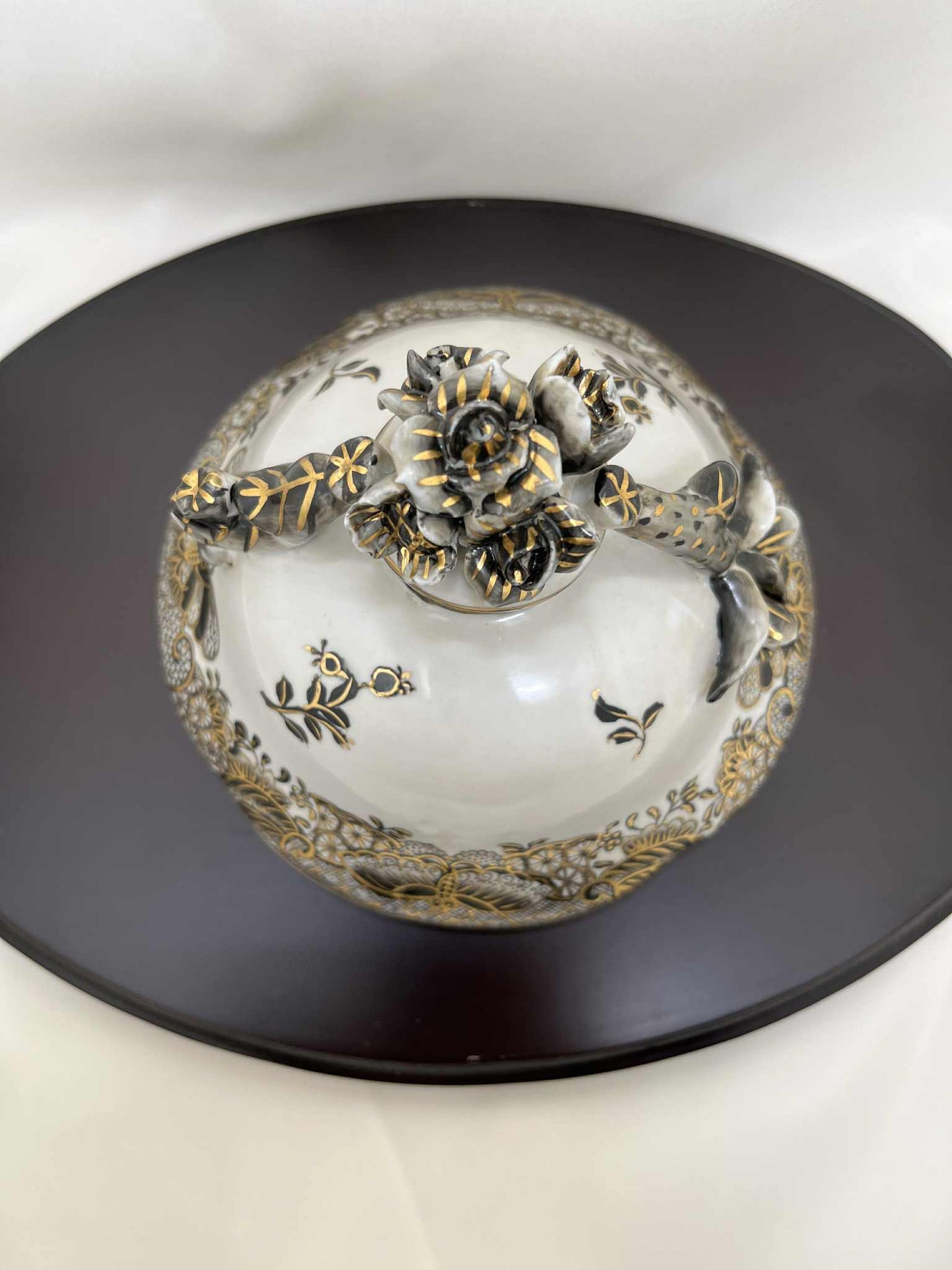 Lot de 4 grands pots d'apothicaire décorés h 27cm diamètre 15 cm