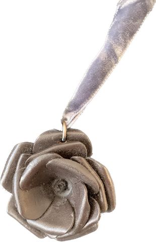 COLLIER ROSE METAL 8