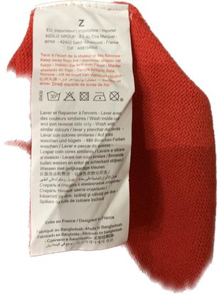 GILET ROUGE MANCHES ET COL DORE
