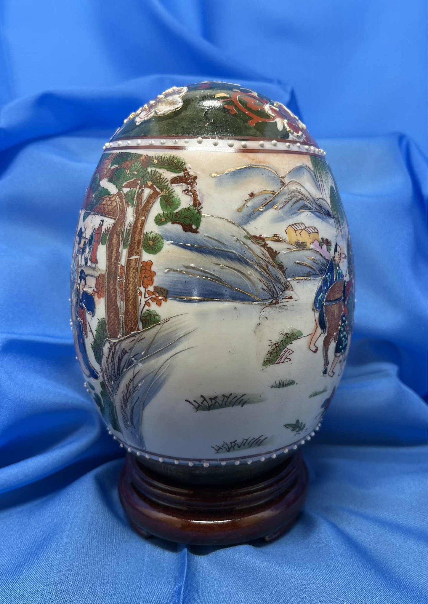 Oeuf en porcelaine 16 cm , collection chinoise de GmbH