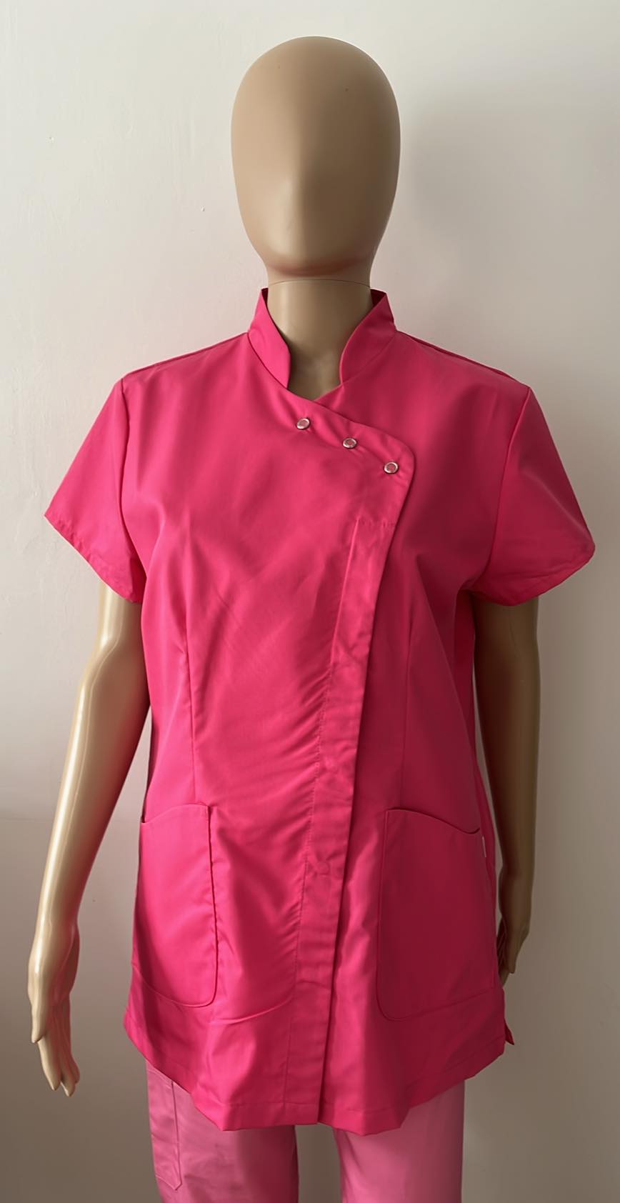 Blouse médicale Fuchsia à pressions  HIZA