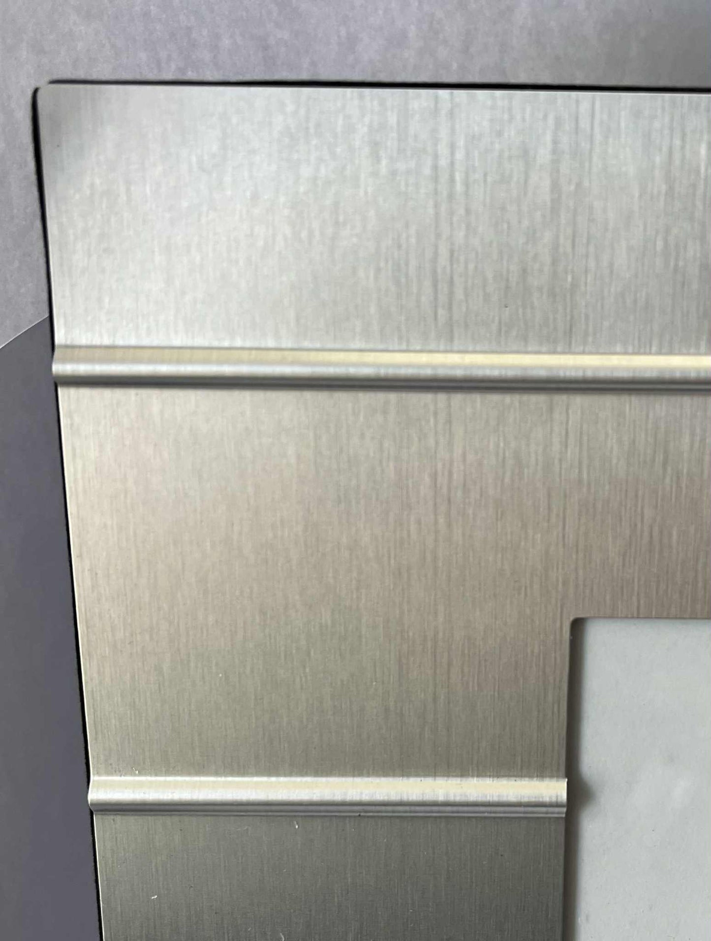 Cadre photo en métal gris GmbH (photo12.7*17.8cm) (cadre 30*24.5cm)