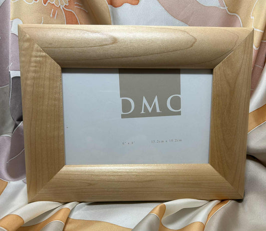 Cadre bois et métal doté d'un système d'aimants pour insérer la photo DMC (photo15.2*10.2cm) (cadre 21.5*16.5cm)