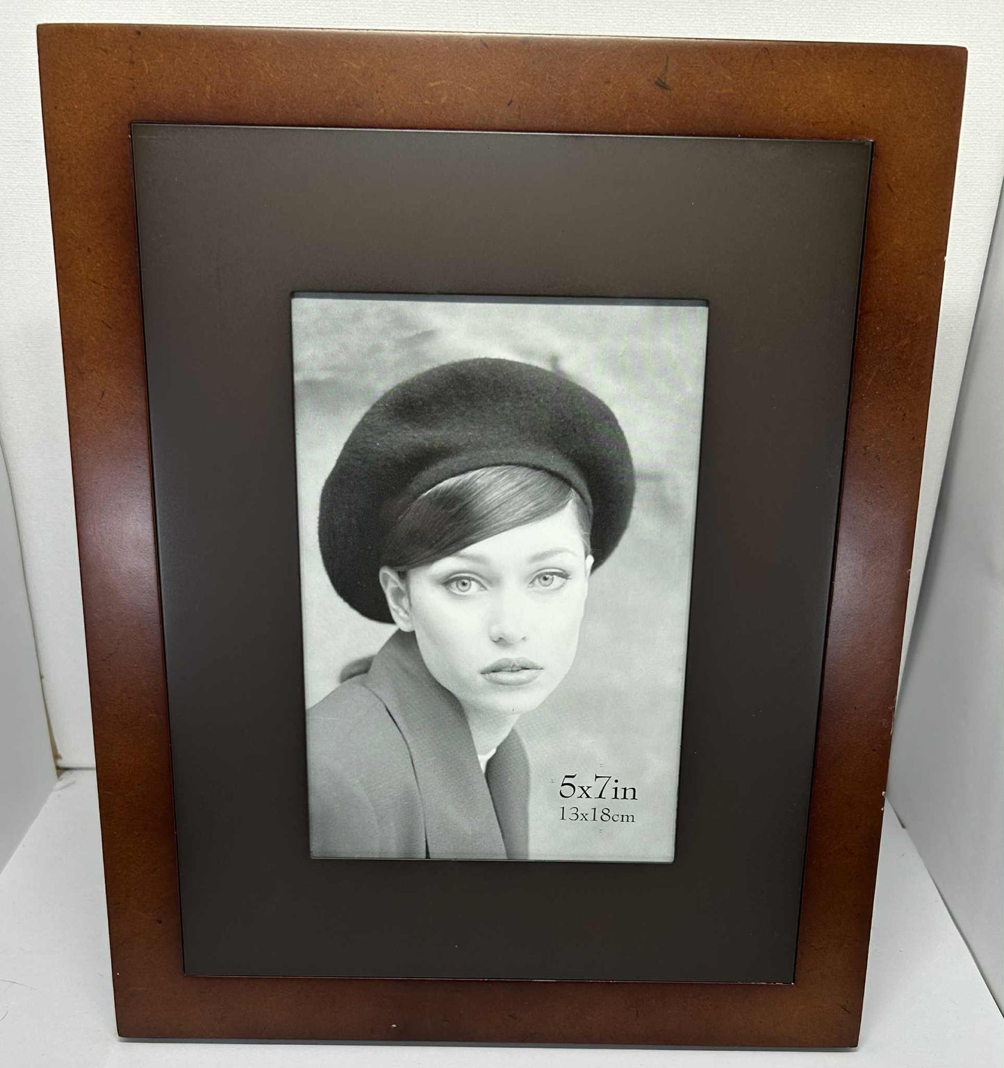 Cadre photo type bois dans les tons marrons de GmbH (24.5*29.5cm)