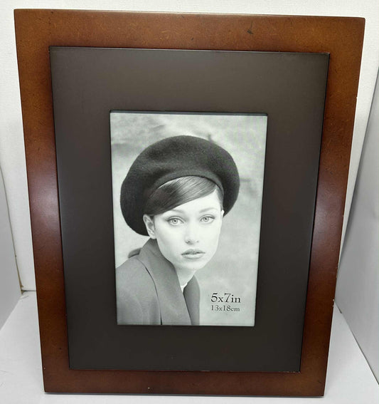 Cadre photo type bois dans les tons marrons de GmbH (24.5*29.5cm)