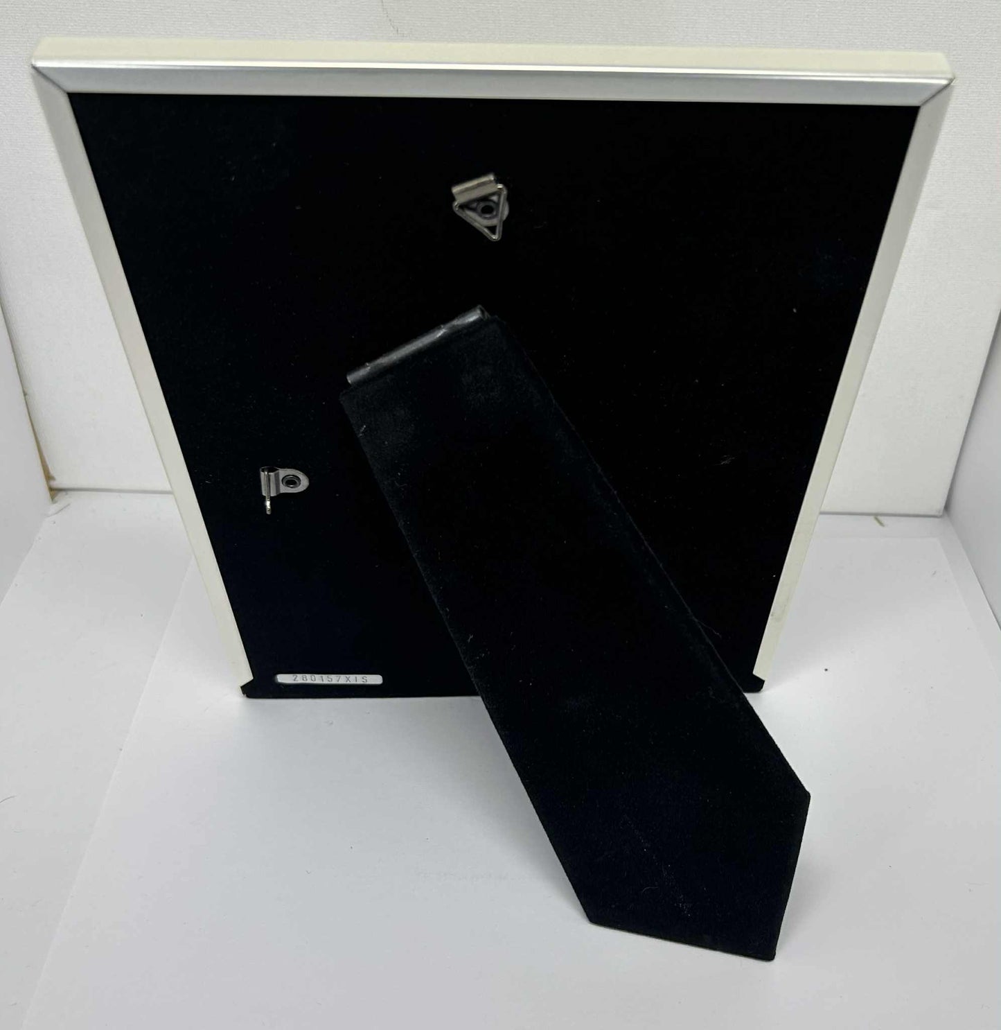 Cadre design en métal argenté de GmbH