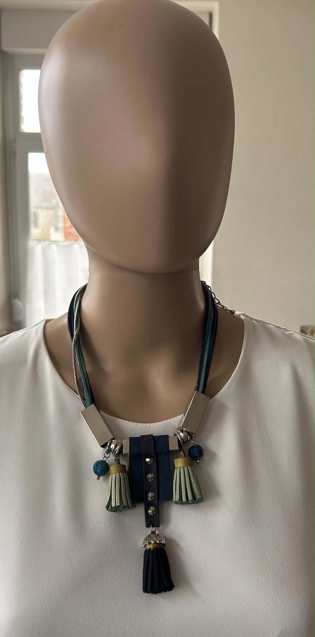 Collier fantaisie marque DK