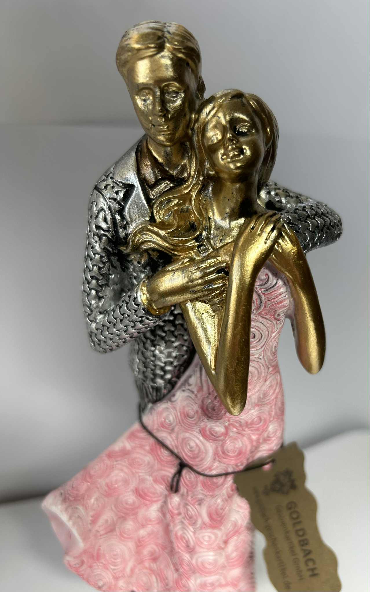 Couple élégant rose et gris en résine GmbH 25cm