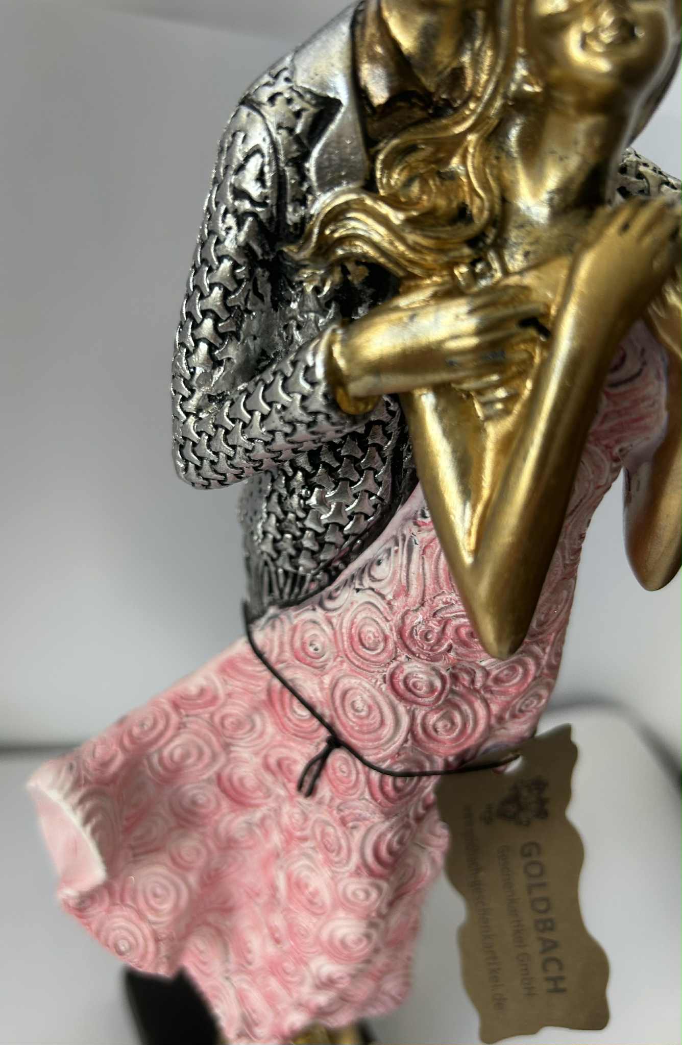 Couple élégant rose et gris en résine GmbH 25cm