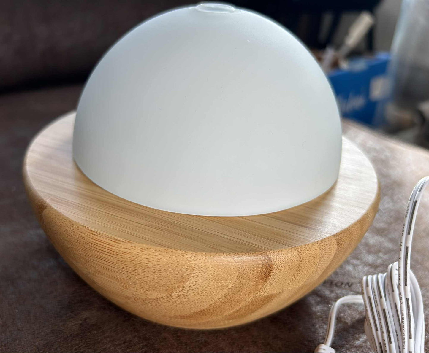 Diffuseur d'huiles essentielles en bambou fonctionnant avec de l'eau de Pajoma