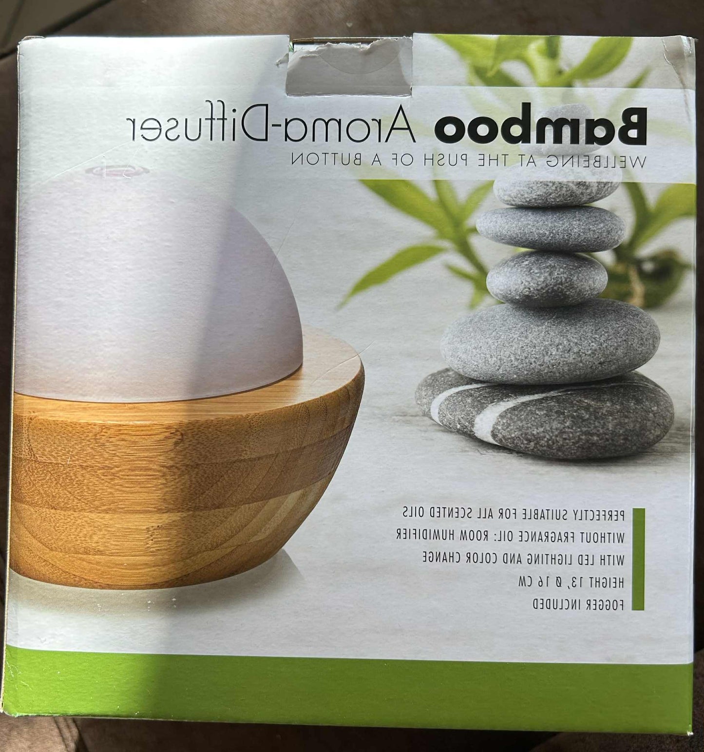 Diffuseur d'huiles essentielles en bambou fonctionnant avec de l'eau de Pajoma