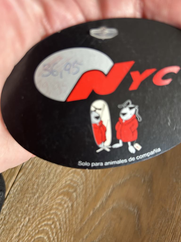 Sweat à capuches pour chiens marron marque NYC