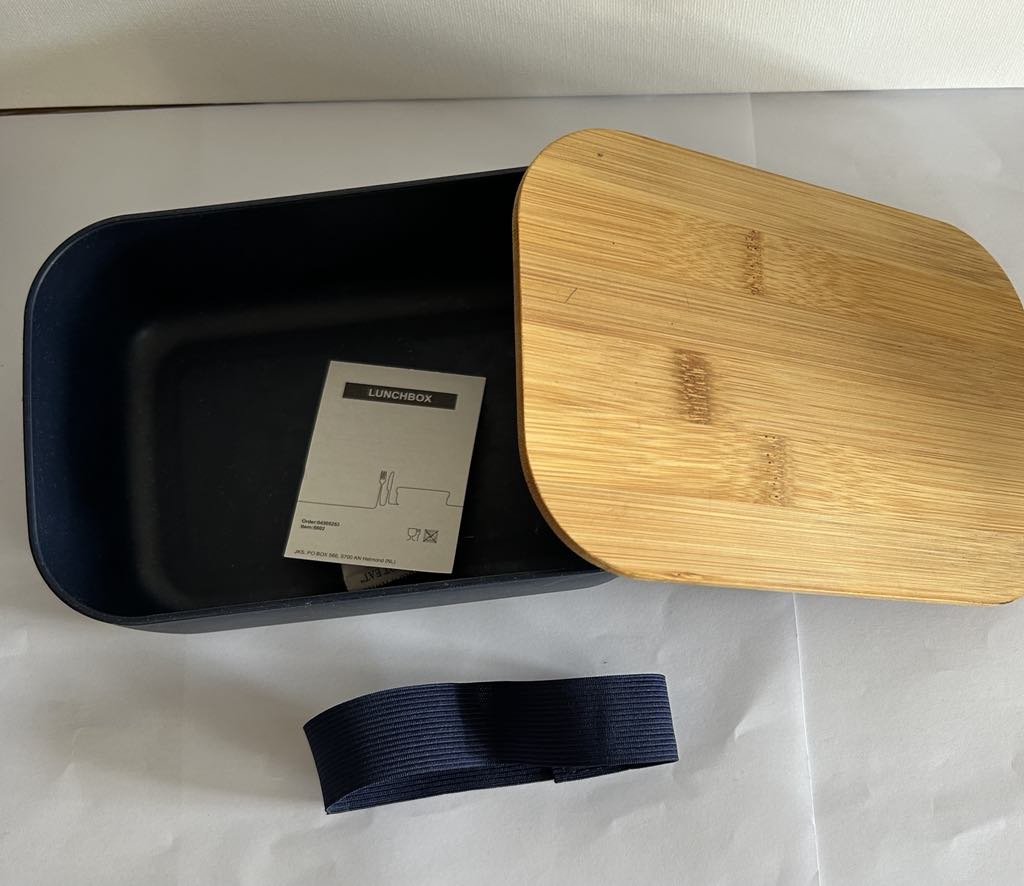 Boite à tartine ou Lunch Box marine et couleur bois clair(bambou)