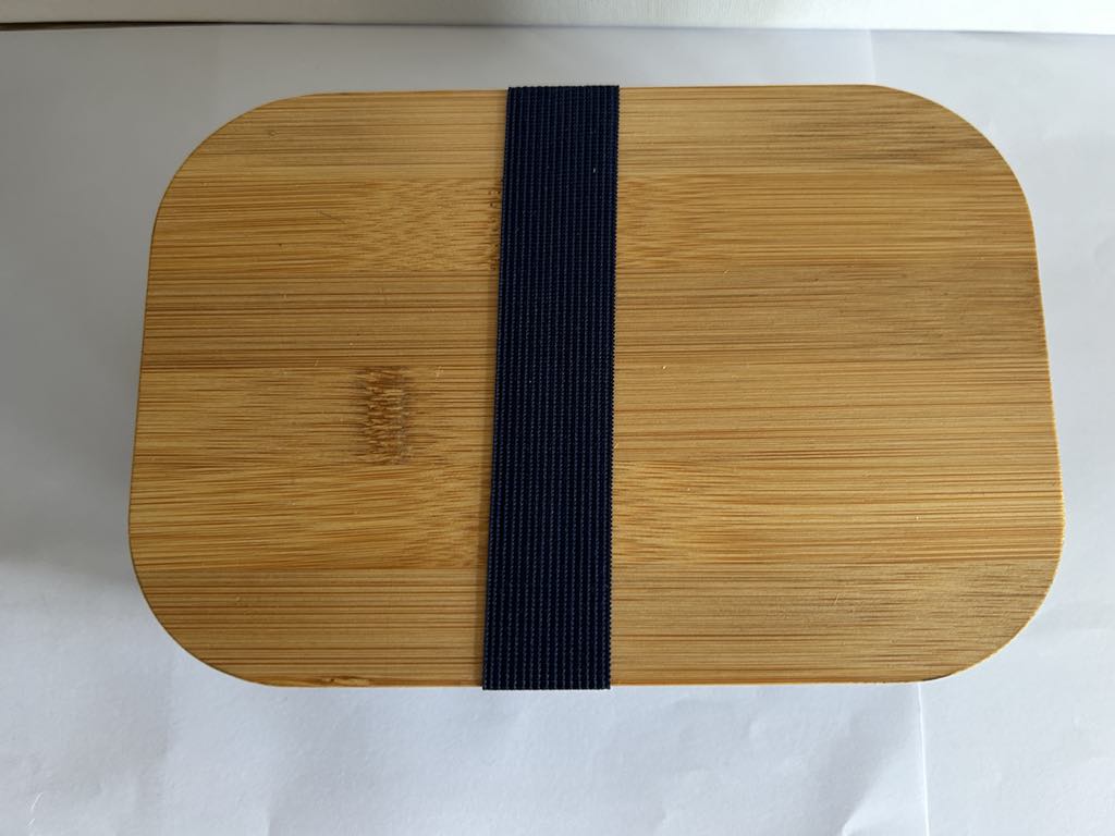 Boite à tartine ou Lunch Box marine et couleur bois clair(bambou)