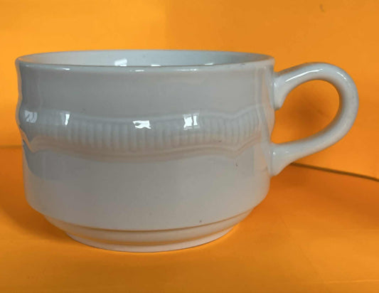 Tasse blanche avec anse avec ou sans sous tasse HUTSCHENREUTHER 17 CL