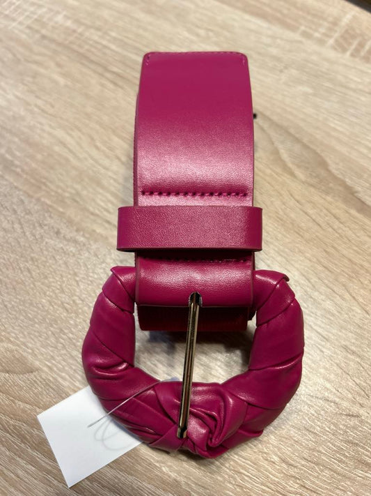 Ceinture fuchsia , 5 cm de large, aspect cuir et élastique , boucle fuchsia , marque Fashion