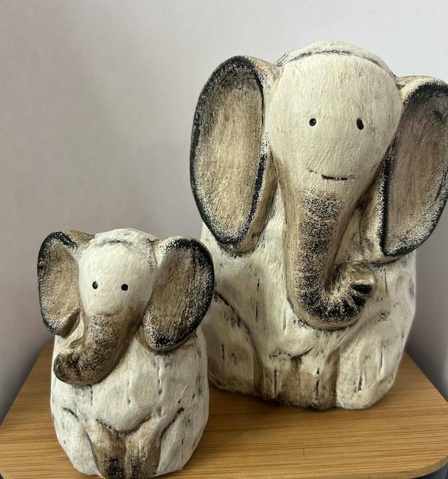 Set de 2 éléphants en plâtre (15*8.5 cm) et (9*5cm) GmbH