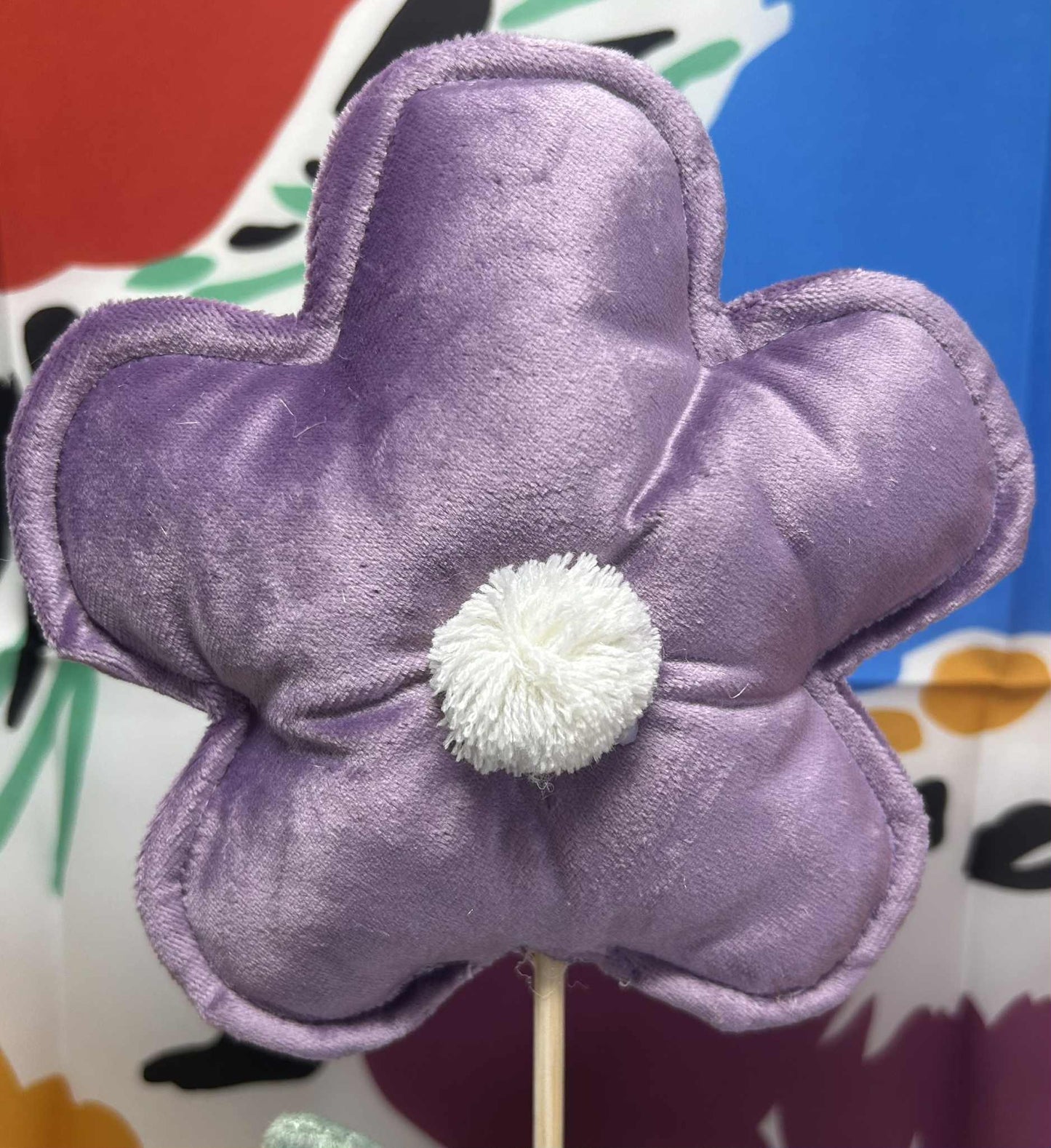 Fleur en tissus mauve et vert sur socle bois de GmbH (32*13.5cm)
