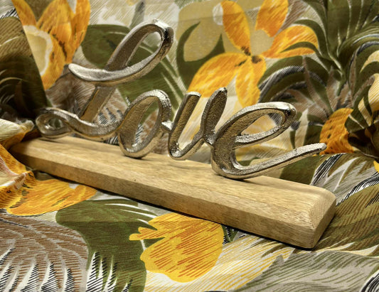 Love en métal argenté sur socle de bois (25*11cm) de GmbH
