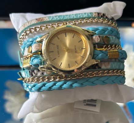 MONTRE FANTAISIE BRACELET TRESSE BLEU ET MOTIFS