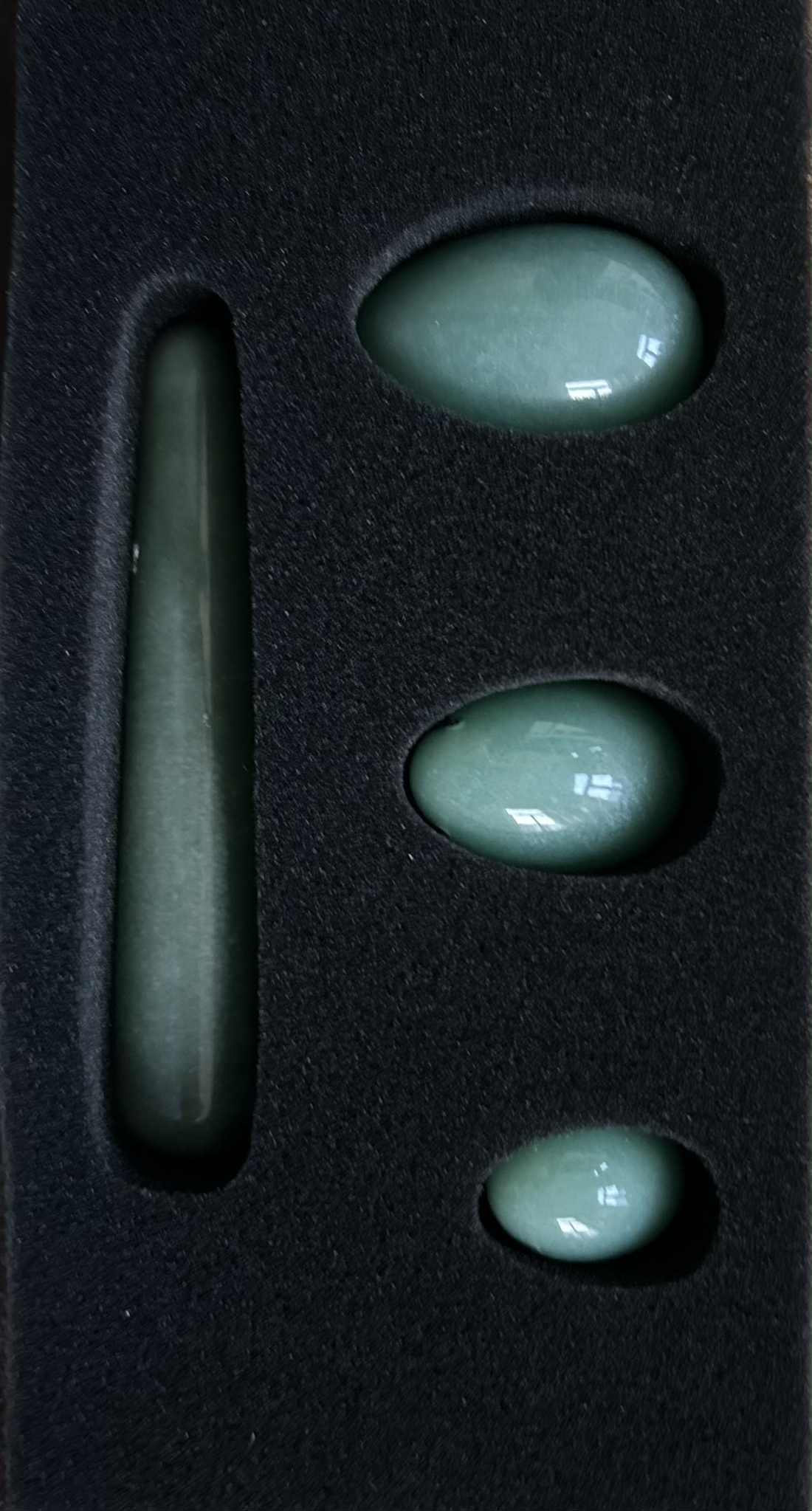 Yoni Egg  en jade vert de Sunyata