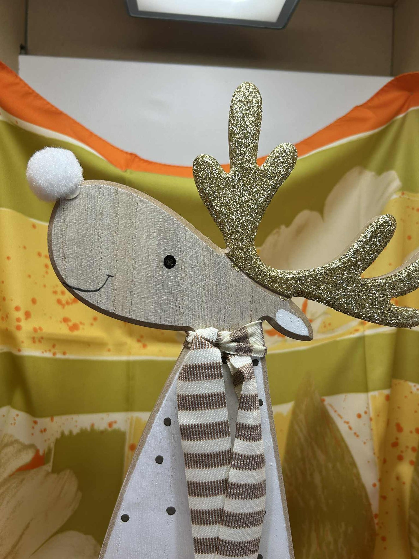 Renne en bois pour la déco de noël hauteur 40 cm de GmbH