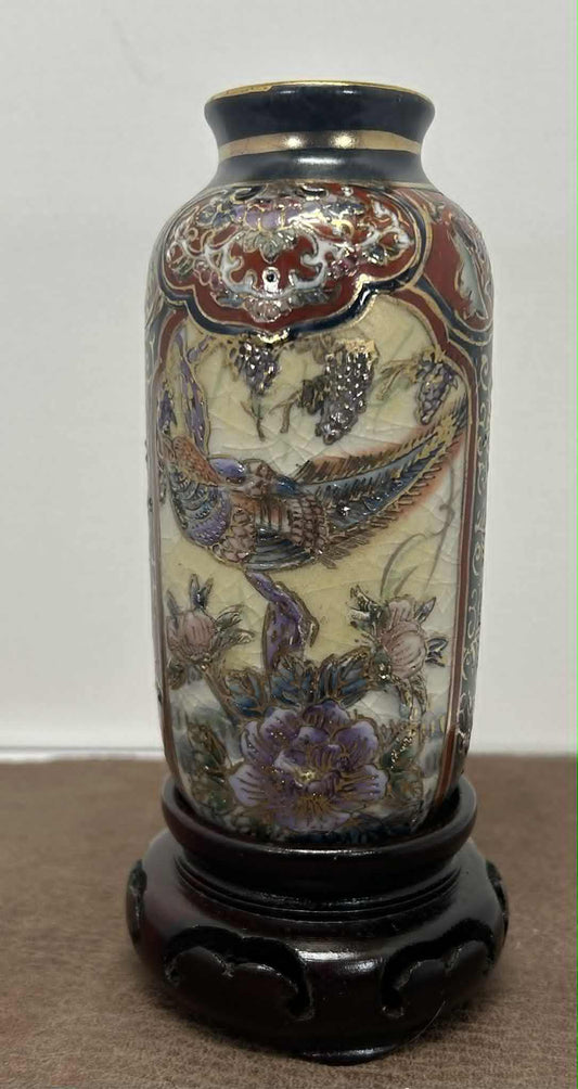 Soliflore en porcelaine avec socle en bois collection chinoise de GmbH (13*6cm)