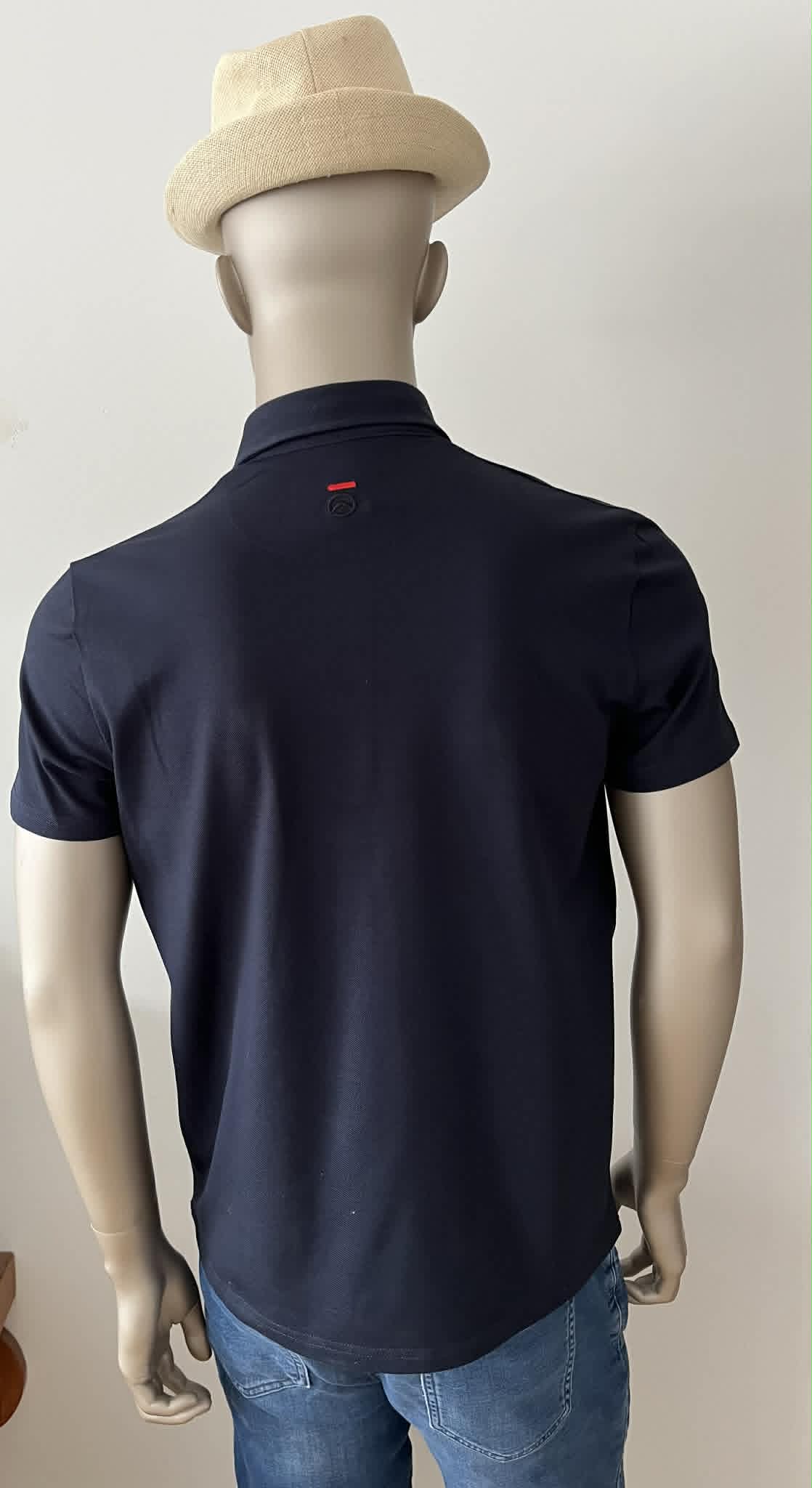 Polo marine  95 % coton 5% élasthanne de Hon