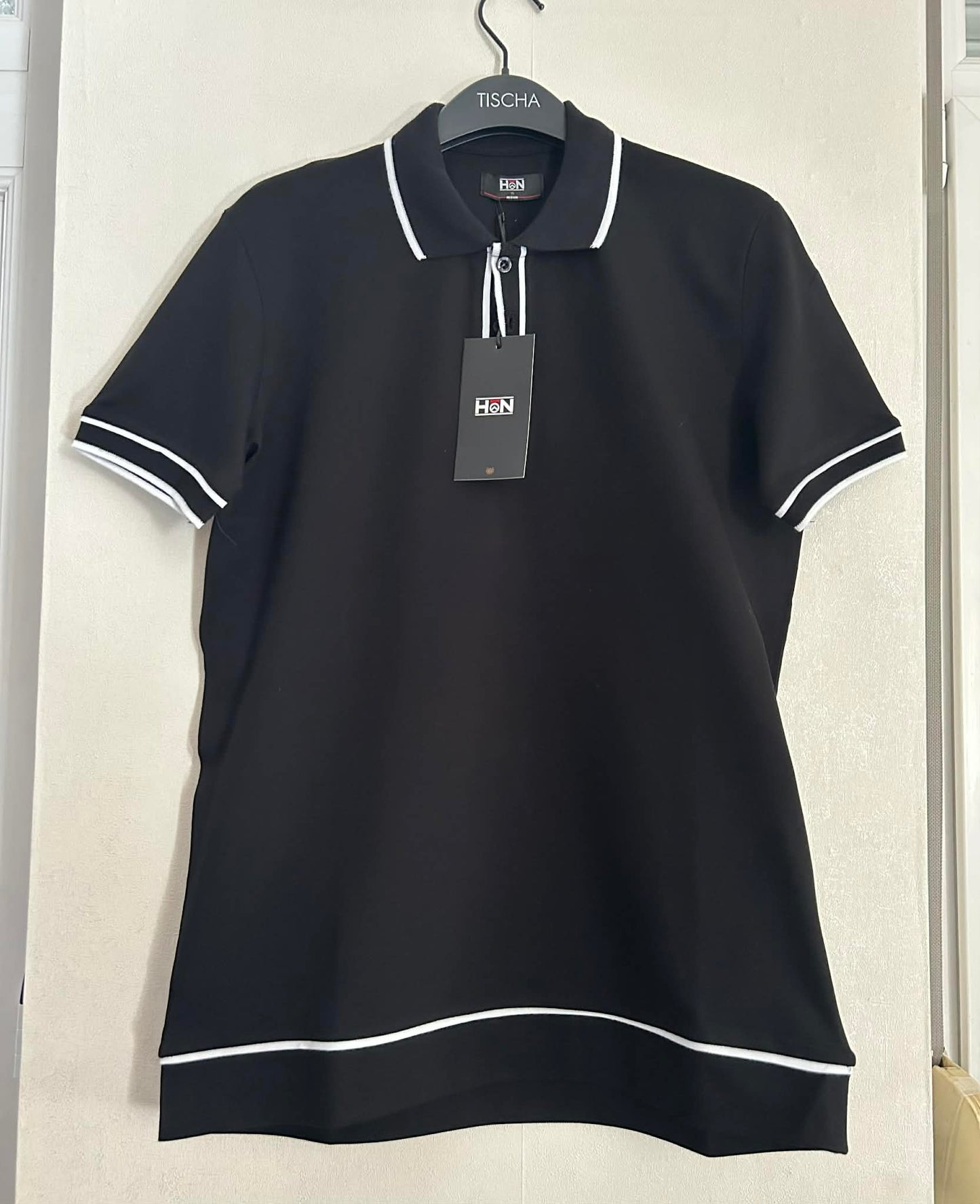Polo noir et blanc Hon